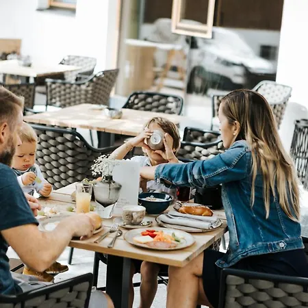 فندق تورنهوف سالباخ هينترغليم