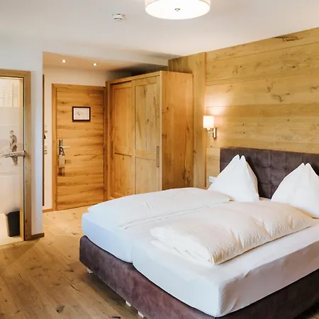 فندق تورنهوف *