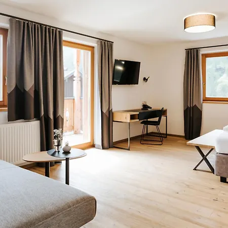 Thurnerhof ホテル ザールバッハ・ヒンターグレム